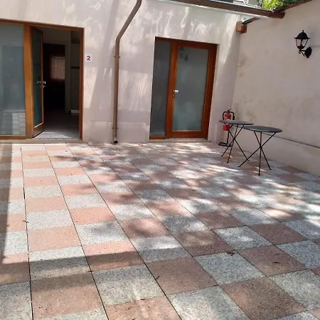 Nic House Διαμέρισμα