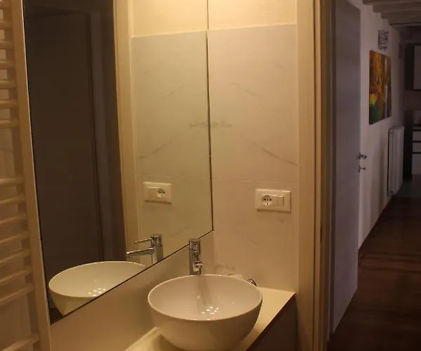 Nic House Apartment *