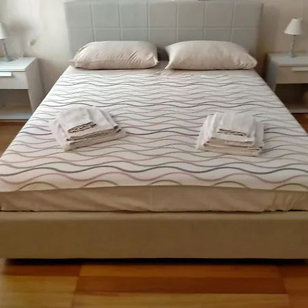 Nic House Апартаменты *
