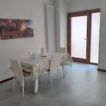 Nic House شقة